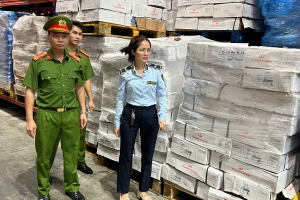 Hà Nội: Tạm giữ hơn 15,7 tấn xương lưng lợn đông lạnh hết hạn sử dụng