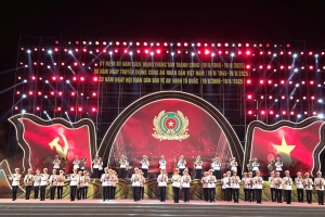 Lào Cai tổ chức đêm nghệ thuật 'Bản hùng ca cách mạng' chào mừng ngày lễ lớn