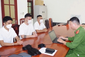 Dàn dựng clip phản cảm để "câu view" bị công an triệu tập