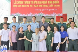 Niềm vui của Mẹ Thi