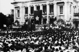 Âm vang bản hùng ca Tháng Tám