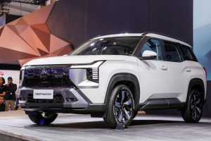 Mitsubishi Destinator lộ diện tại Việt Nam: “Tân binh” 7 chỗ tham vọng cạnh tranh phân khúc C-SUV