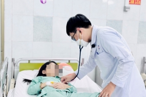 Ăn kẹo dẻo không rõ nguồn gốc, hai chị em ngộ độc cần sa
