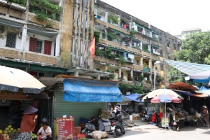 Nghệ An: Di dời hơn 1.300 cư dân khỏi khu chung cư cũ để tránh bão số 5