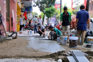 TP. HCM: Khẩn trương khắc phục bất cập trong thi công cải tạo vỉa hè khu vực trung tâm