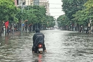 Bão số 5 gây mưa lớn, ngập úng nhiều nơi tại Hưng Yên