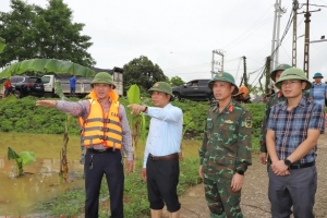 Lũ trên sông Bưởi trên mức báo động III, cô lập nhiều thôn trên địa bàn xã Kim Tân