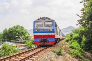 Tàu Bắc Nam tạm dừng vào ga Hà Nội, chuyển sang ga Giáp Bát dịp lễ 2/9