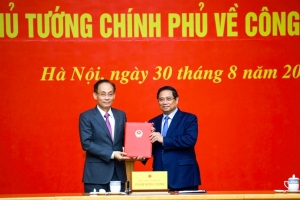 Thủ tướng Phạm Minh Chính trao quyết định giao quyền Bộ trưởng Bộ Ngoại giao