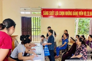 Hơn 27.400 người dân xã Tây Đô vui mừng đón nhận món quà ý nghĩa dịp Tết Độc lập