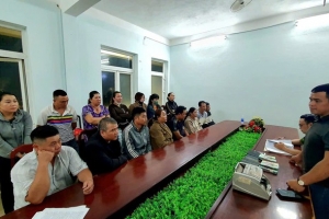 Khám xét nơi ở của 15 người, bắt 'bà trùm' Trần Thị Mỹ Dung