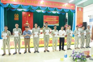 Trại giam Nghĩa An công bố quyết định đặc xá nhân dịp Quốc khánh 2/9