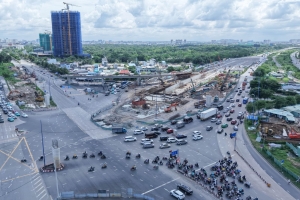 Cảnh sát Giao thông hướng dẫn người dân lộ trình quay lại TP. HCM sau kỳ nghỉ Lễ Quốc khánh 2/9