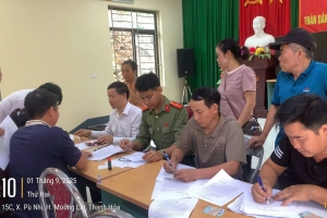 Công an các xã miền núi Thanh Hóa thực hiện trao quà Tết độc lập đến tận tay Nhân dân