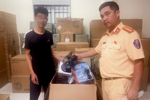 Hà Nội tạm giữ gần 2.000 quạt, sạc điện không rõ nguồn gốc