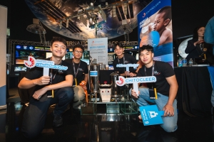Nam sinh Việt Nam từ trụ sở Liên Hợp Quốc đến giải thưởng tại Conrad Challenge