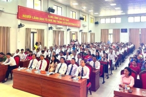 Phường Vinh Phú biểu dương 90 tập thể, cá nhân điển hình tiên tiến giai đoạn 2020-2025
