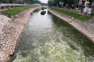 Hà Nội: Dòng nước Hồ Tây “thổi hồn” giúp sông Tô Lịch thay màu áo mới