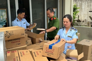 Hà Nội: Phát hiện, tạm giữ hàng nghìn bánh trung thu không rõ nguồn gốc