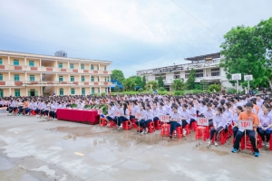 Lan tỏa kiến thức pháp luật, nâng cao ý thức an toàn cho học sinh Trường THPT A Trần Hưng Đạo