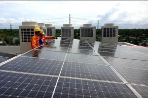 Điện mặt trời áp mái tự sản tự tiêu: EVN đề xuất xử phạt nếu không đăng ký
