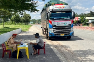 TP. HCM tăng cường kiểm tra, xử lý ô tô kinh doanh vận tải hàng hóa, hành khách vi phạm