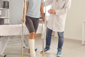 Bệnh nhân hậu Covid-19 có nguy cơ mắc hoại tử xương