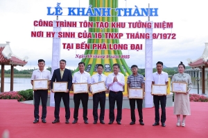 Khánh thành Khu tưởng niệm thanh niên xung phong hy sinh tại bến phà Long Đại