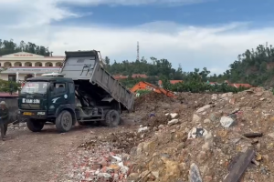 Phát hiện nhà thầu thi công không thực hiện đúng quy trình xử lý chất thải xây dựng