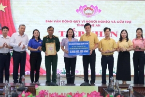 Nghệ An tiếp nhận 8 tỷ đồng hỗ trợ từ TP. Hồ Chí Minh để khắc phục hậu quả bão số 5