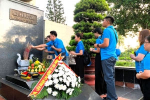 Gần 300 cán bộ, đoàn viên Công đoàn KCN phía Đông Hải Phòng tham gia Chương trình “Cảm ơn người lao động”