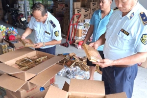 Quản lý thị trường Ninh Bình tăng cường kiểm soát thị trường dịp Tết Trung thu