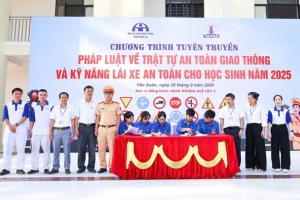 Nghệ An: Tăng cường giáo dục pháp luật và kỹ năng lái xe an toàn cho học sinh