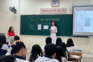 Điểm chuẩn sư phạm 2025: 50 ngành vượt mốc 28 điểm, hé lộ sức hút trở lại  