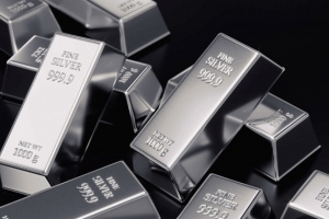 Giá bạc giữ vững đà tăng mạnh, quốc tế vượt mốc 46 USD/ounce