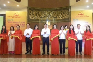 Lào Cai khai mạc Triển lãm chuyên đề về thành tựu kinh tế - xã hội và dấu ấn chia tách, sáp nhập tỉnh