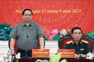 Thủ tướng: Đẩy mạnh nghiên cứu, ứng dụng khoa học, kỹ thuật phát triển công nghiệp quốc phòng