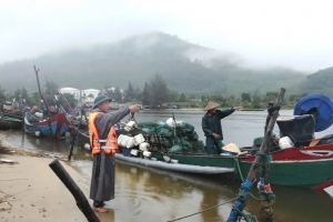 Huế: Cảnh báo hạn chế ra đường từ 10 giờ sáng nay