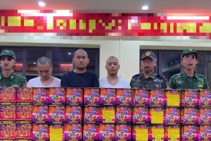 Cao Bằng: Phát hiện, bắt giữ 3 đối tượng vận chuyển 105,6 kg pháo nổ trái phép