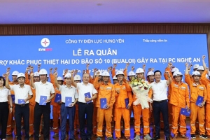 Công ty Điện lực Hưng Yên hỗ trợ nhân lực khắc phục sự cố lưới điện do bão số 10
