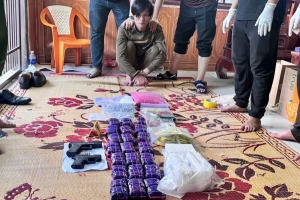 Quảng Trị: Bắt 1 đối tượng, thu giữ 14kg ma túy và 2 khẩu súng quân dụng
