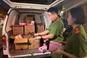 Hà Nội: Kiểm tra xe ô tô tải, phát hiện gần 4.000 bánh trung thu không rõ nguồn gốc