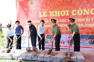 Ninh Bình khởi công xây dựng nhà tặng các gia đình bị thiệt hại do bão số 10