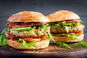 Bốn bữa tối nên tránh để giảm mỡ bụng và ngủ ngon hơn