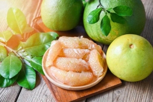 Điều gì khiến bưởi trở thành lựa chọn vàng cho tim mạch và miễn dịch?