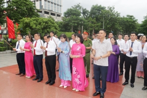 Dâng hương Kỷ niệm 1984 năm Ngày Nữ tướng Lê Chân thắng trận