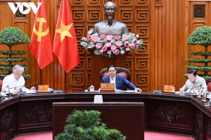 Thủ tướng: Đảm bảo khám chữa bệnh cho nhân dân, đảm bảo học sinh được đến trường