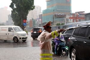 Hà Nội: Khuyến cáo người dân chủ động lựa chọn tuyến đường di chuyển phù hợp