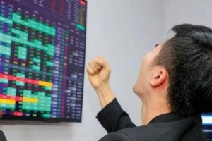 Loạt công ty chứng khoán báo lãi “khủng”, tăng cao nhất 650%