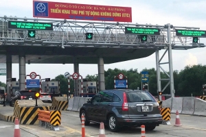 Các phương tiện vận chuyển hàng cứu trợ được miễn phí đường bộ